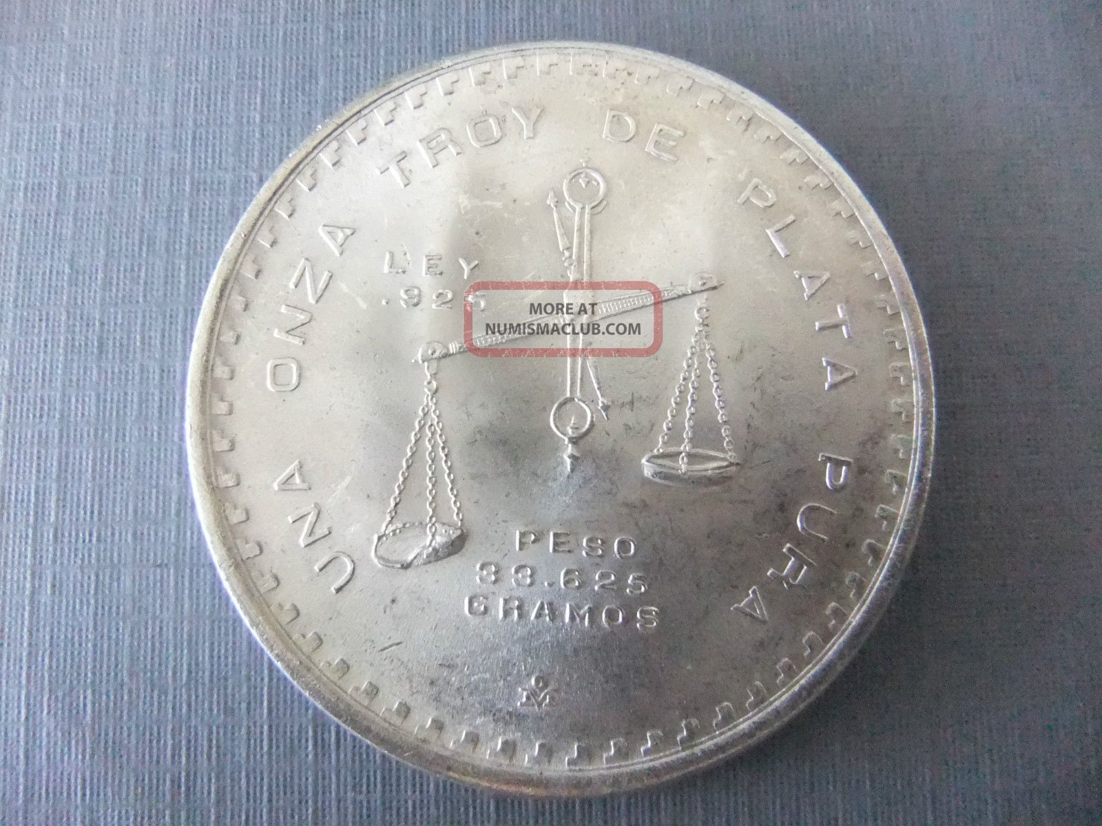 1980 Casa De Moneda De Mexico Una Onza Troy De Plata Pura 33. 625