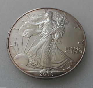 2000 Silver Eagle 1 Troy Ounce.  999 Pure Silver photo