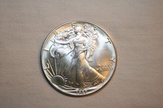 1987 Liberty Dollar Coin Silver American Eagle 1 Oz Fine Silver.  999 Uncir photo