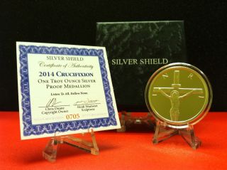 Silver Shield ' Crucifixion ' Jesus Christ Proof 1 Troy Oz.  999 Silver Round Sbss photo