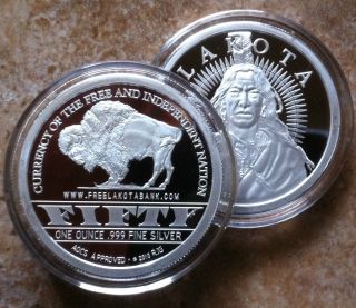 1oz.  2011.  999 Fine Proof Silver Lakota Indian Crazy Horse Buffalo Round Coin photo