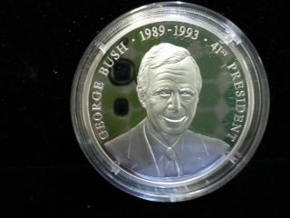 George Bush 41st President.  999 Silver Coin Round Slg174 photo