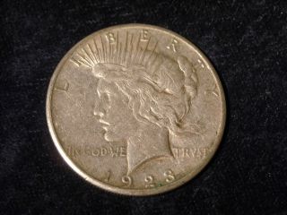 Help Oso.  900 90% Silver 1923 - S Peace Dollar.  900 Fine Antique Coin - Flip photo