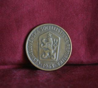 1963 Czechoslovakia 50 Haleru World Coin Km55.  1 Lion Shield Linden Wreath Czech photo