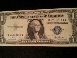 1 One Dollar Us Silver Certificate 1935f Priest - Anderson Fr 1615 Crisp Unc photo