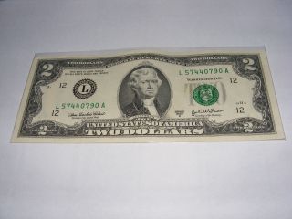 2003 - A $2 Federal Reserve Note Uncirculated L 57440790 A Green Seal photo