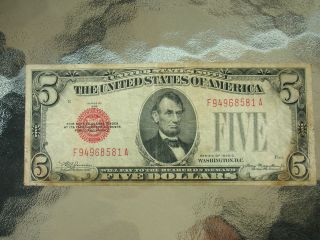 1928 ' C ' $5.  00 Federal Reserve Note Sn:f94968581a photo