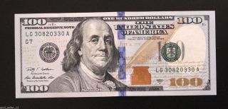 One (1) Gen $100 Dollar Bill Unciclated - 2009 Lg30820330a photo