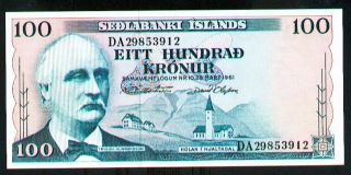 Iceland 100 Kronur L.  1961 Sign.  42 Pick 44 Unc. photo