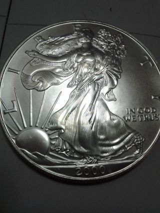 2000 Silver American Eagle 1 Oz.  999 Fine Silver Year Very photo