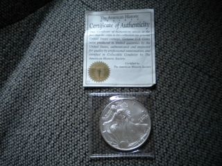2005 American Eagle Silver Dollar ' Walking Liberty ' 1 Troy Oz.  Uncirculated Coin photo
