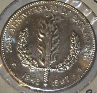 1967 Philippine One Peso 25th Anniversary Of Bataan Day - 1942 - 1967 Prooflike photo