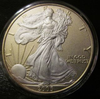 2005 American Silver Eagle Colorized Matte Silver And Gold 1 Troy Oz.  999 Fine photo