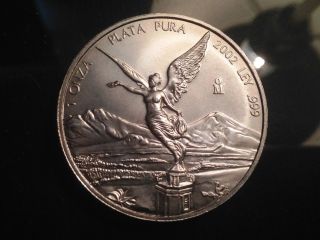 Rare 2002 Mexican Libertad.  999 1 Oz Silver Bullion Coin Angel Uncirculated Mex photo