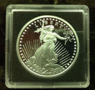 Saint Gaudens 1 Oz Silver Round,  W/collectors Hard Case photo