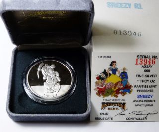 Disney Snow White Sneezy 50th Anniversary 1 Oz.  999 Fine Silver Coin Case photo