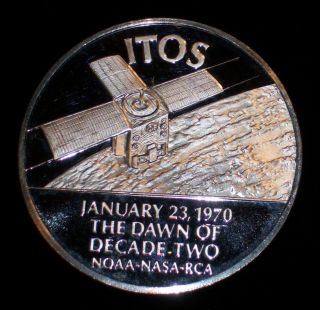 First Weather Satellite In Space - Tiros I - Sterling Silver Art Round - 27.  3g photo