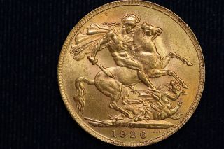 1926 South Africa.  Sovereign.  Gold. photo