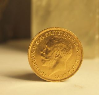 Australian 1912 - Gold Sovereign - Half Sovereign 3.  94 Gram photo