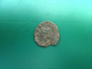 Authentic Ancient Roman Coin.  Emperor Claudius Ii Gothicus.  268 - 70 A.  D.  17mm. photo