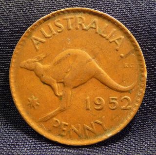 One Australian Penny,  1952 (perth - Dot After Australia) - Km 43 - Bronze photo