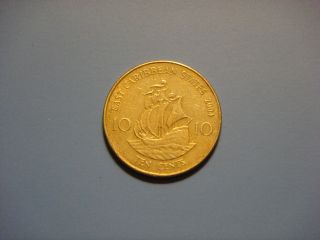 East Caribbean States 10 Cents,  2004 Coin. photo