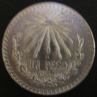 1934 Au+ 72% Silver Mexican Un Peso Cap & Ray photo