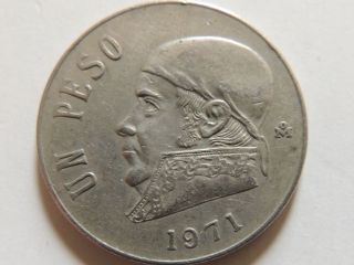 1971 Mexican Un Peso Coin, . photo
