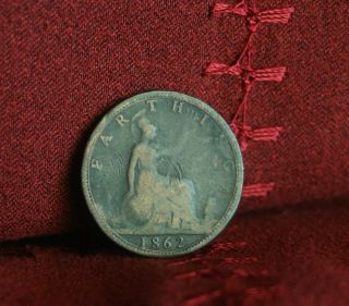 1862 Great Britain Farthing Bronze World Coin Britania Seated Uk England photo