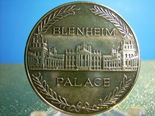 Blenheim Palace And First Duke Of Marlborough - - British Commemorative Medal. photo