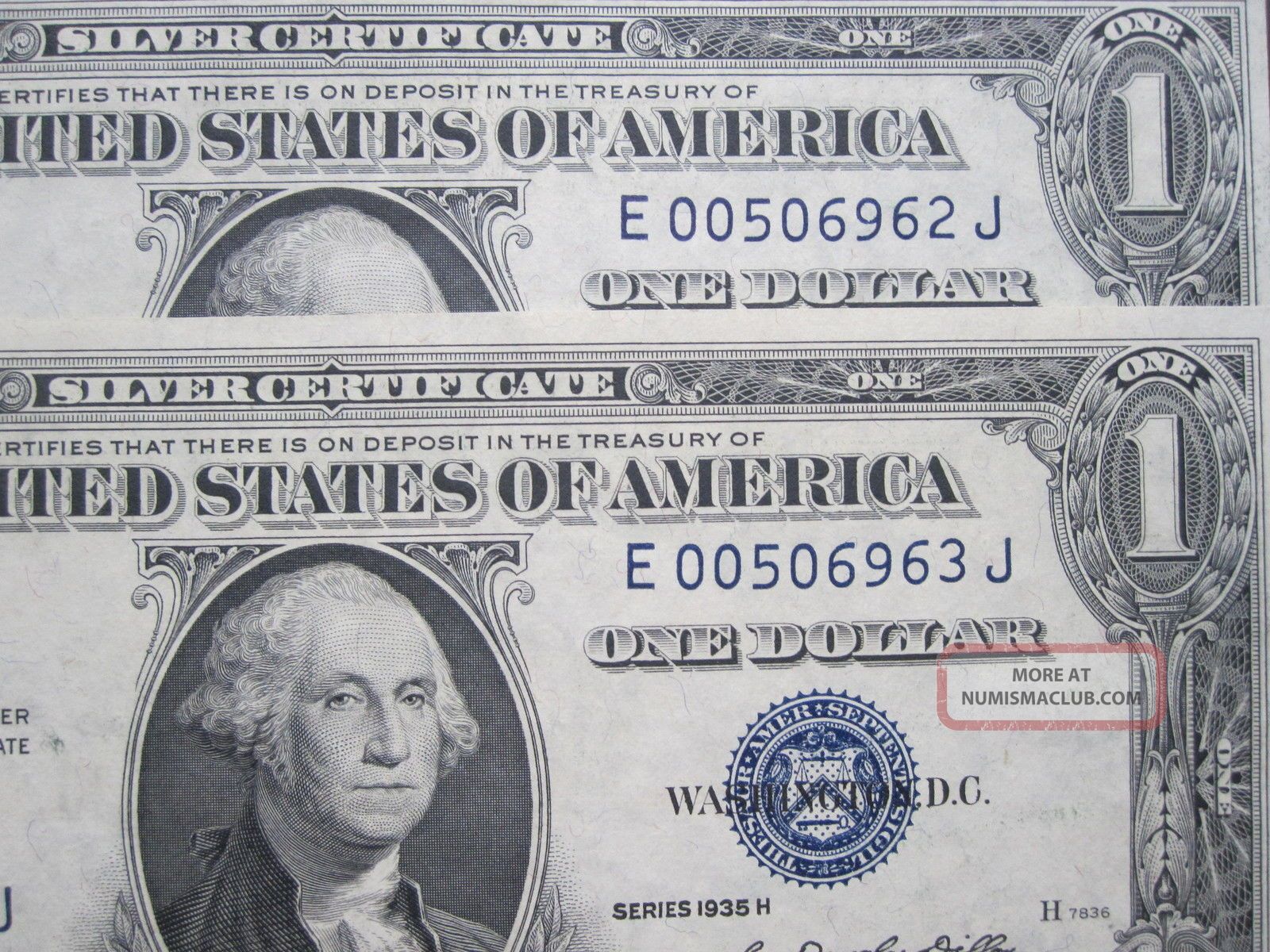 2 Consecutive 1935 H $1 Silver Certificate Low 00 Uncirculated Us Old Money