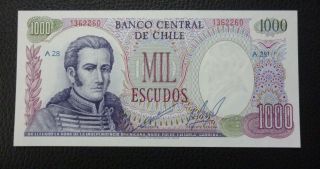 Chile Banknote 1000 Escudos,  Pick 146 Unc 1967 - 1976 photo