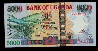 Uganda 5000 Shillings 2005 Pick 44b Unc. photo
