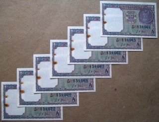 (25/09/1963) L.  K.  Jha (a - 13) 1 Rs.  {one} Rupee Rare Serial 7 Old Note From Bundle photo