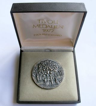 1977 Denmark Cased 2.  5oz Silver Art Medal Tivoli Gardens Copenhagen photo