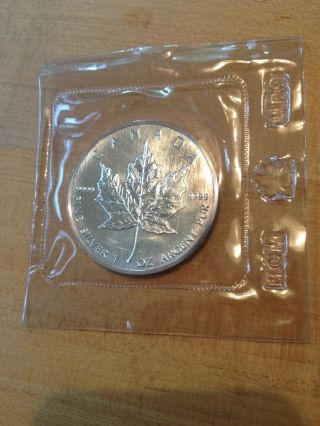 1988 Silver Maple Leaf 1 Troy Ounce Canada photo