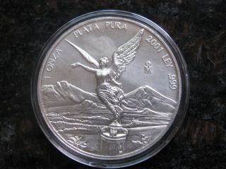 Mexico Silver Onza,  Troy Ounce Of Silver,  2001,  Libertad Bullion Mexican Coin photo