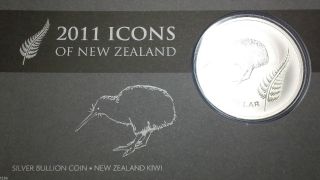 2011 $1 Zealand Kiwi 1 Oz.  999 Silver Coin photo