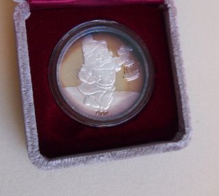 Doc.  999 Silver Disney Art Medal - Snow White 1 Oz Troy Rarities 1/20,  000 photo