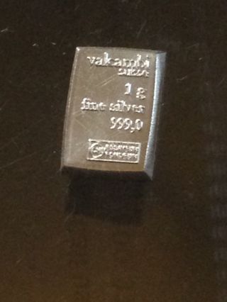 1 Gram.  999 Fine Solid Silver Bar In Plastic Case photo