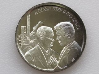 A Giant Step Into Space Legacy Of John F Kennedy Silver Art Round D1878 photo