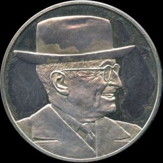 Harry S.  Truman 1 Oz.  Silver Round Token (no Tax) photo