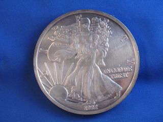 1992 Giant Commemorative American Silver Eagle 12 Troy Oz.  999 Fine B4371l photo