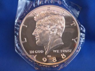 1988 Giant Commemorative Kennedy Silver Half Dollar 14.  6 Oz.  999 Fine B4060l photo