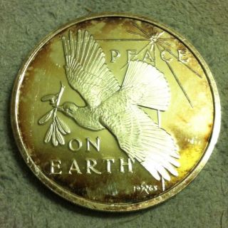 1963 Rare Verse Sterling Silver Round Art Coin.  Peace On Earth 30.  2 Grams photo