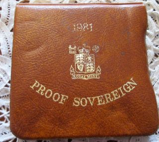 1981 Proof Sovereign - Royal Uk 7.  99g 22 Carat Gold photo