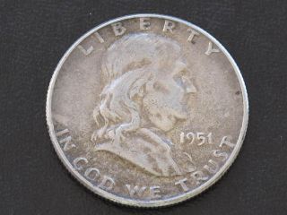 1951 - P Franklin Half Dollar 90% Silver U.  S.  Coin D0232 photo