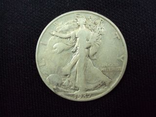 Coinhunters - 1935 - P Walking Liberty Half Dollar - Extra Fine+,  Xf+ photo