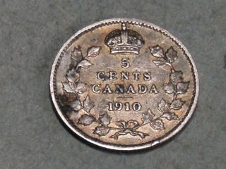 1910 Canadian Five Cent Silver Coin 5604 photo