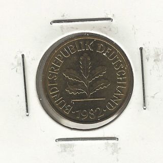 Germany - Federal Republic 5 Pfennig,  1982 - D photo